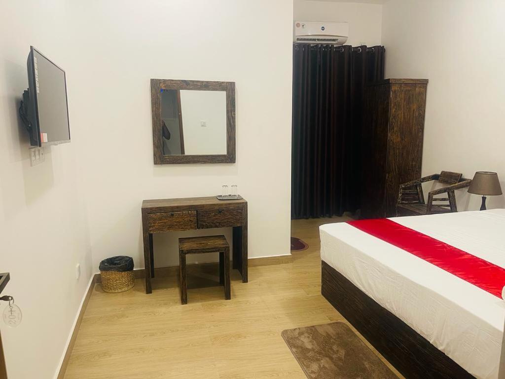 Lucky Transit Hotel - Katunayake Airport Dış mekan fotoğraf
