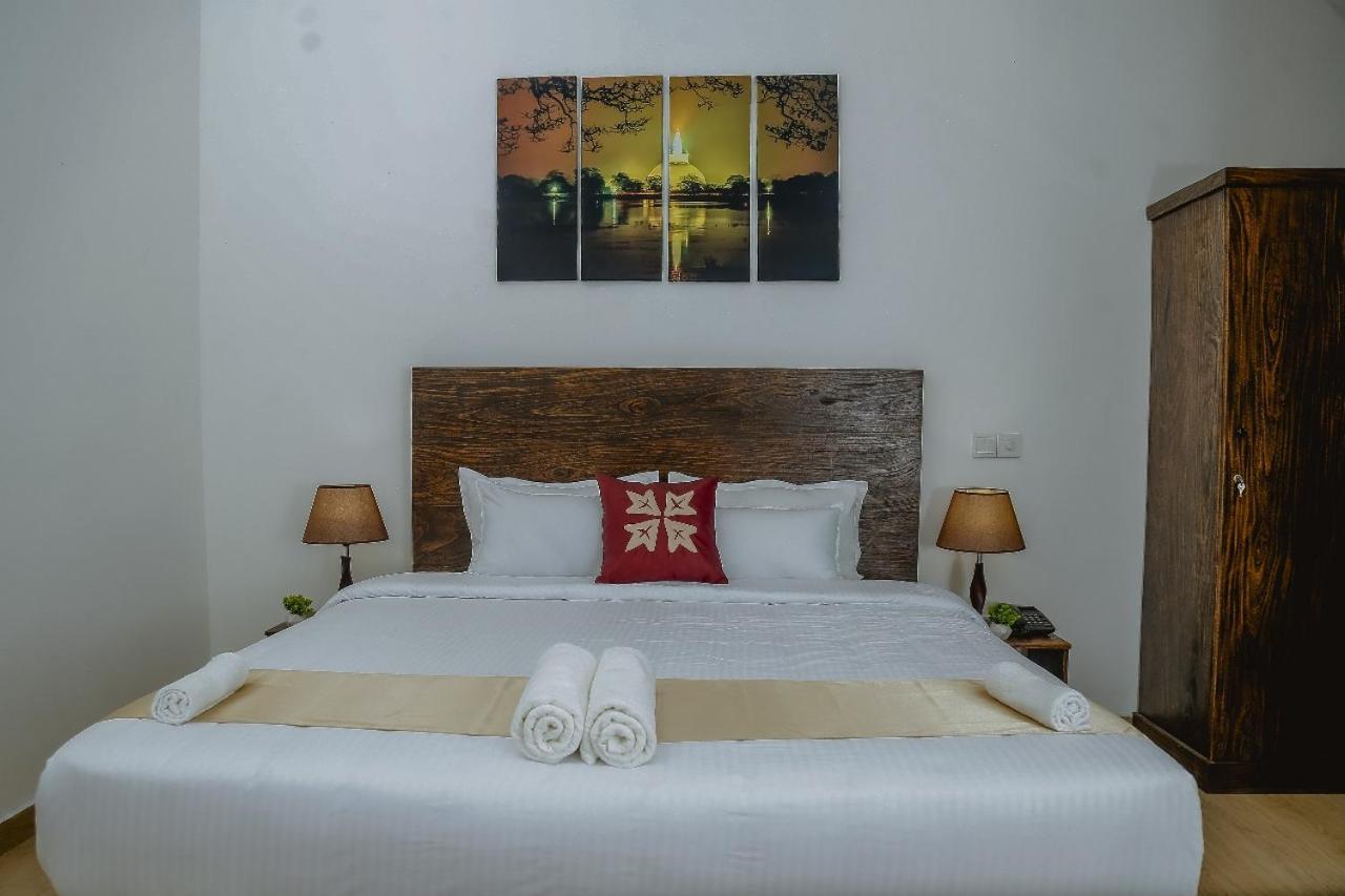 Lucky Transit Hotel - Katunayake Airport Dış mekan fotoğraf