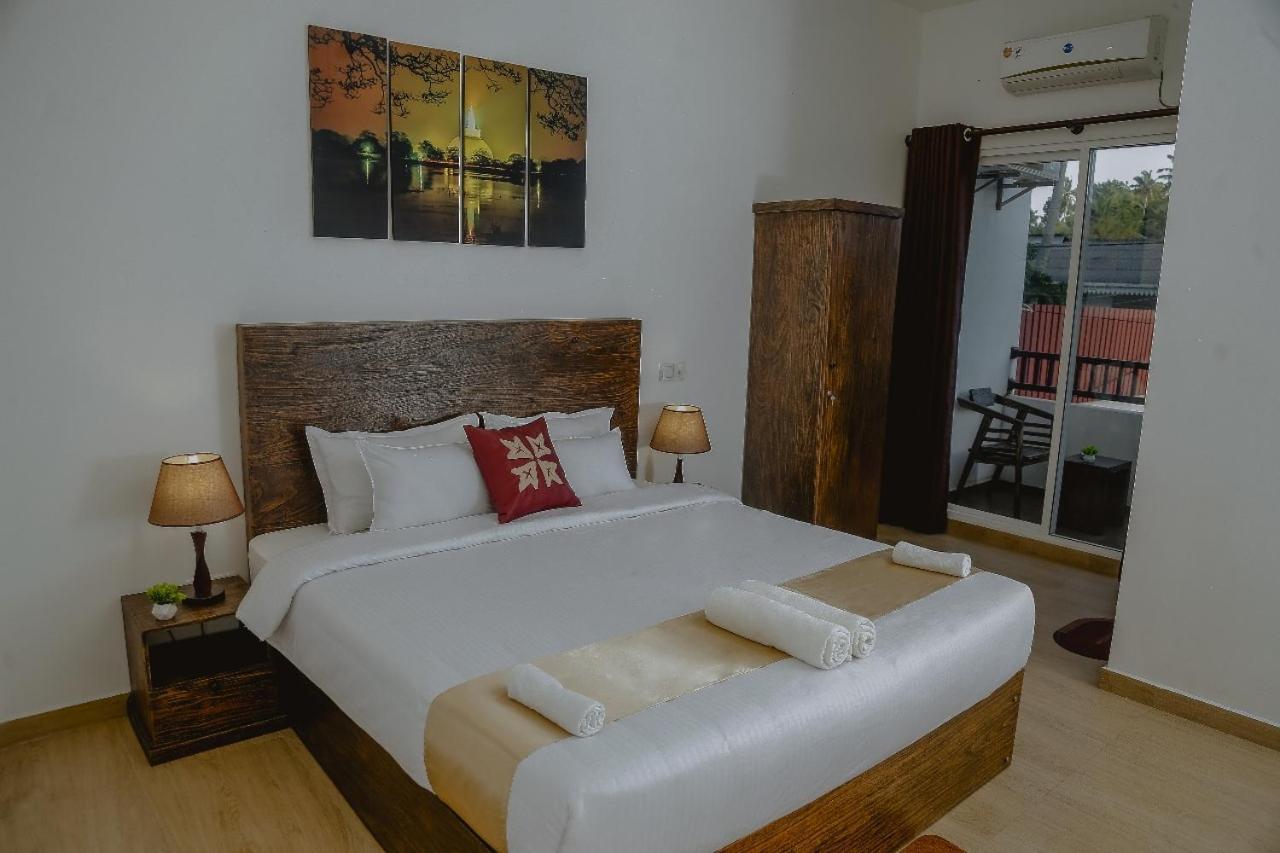 Lucky Transit Hotel - Katunayake Airport Dış mekan fotoğraf