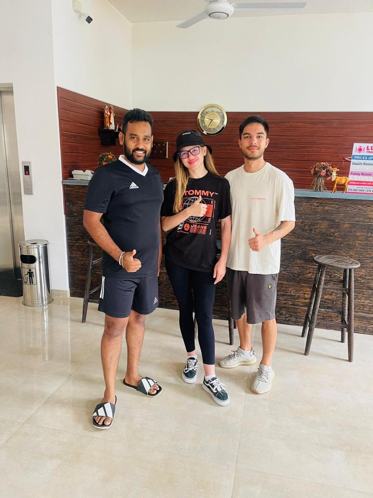 Lucky Transit Hotel - Katunayake Airport Dış mekan fotoğraf